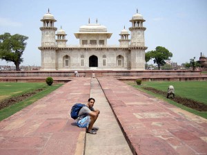 בייבי טאג' פשוט יפה קטן ומרשים